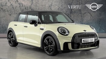 MINI Hatchback 1.5 Cooper Sport 5dr Auto [Comfort/Nav Pack] Petrol Hatchback